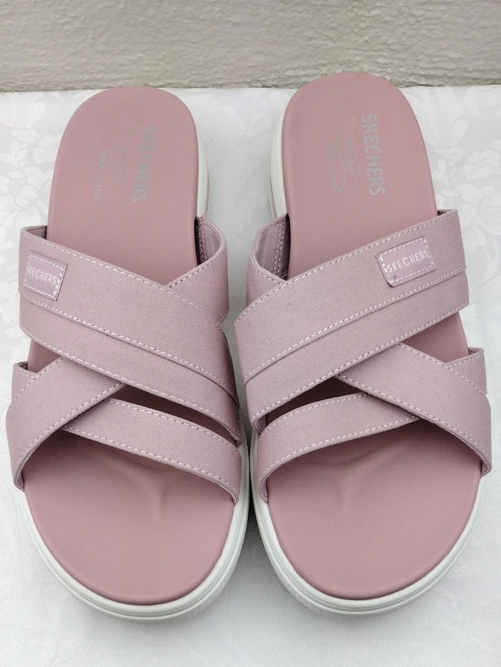 Skechers Arch Fit Daylily Mauve Canvas Crossband Open Toe Mid Sole Arcade Sandal
